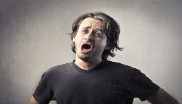 美国卡车司机计划罢工，数百万包裹或停摆